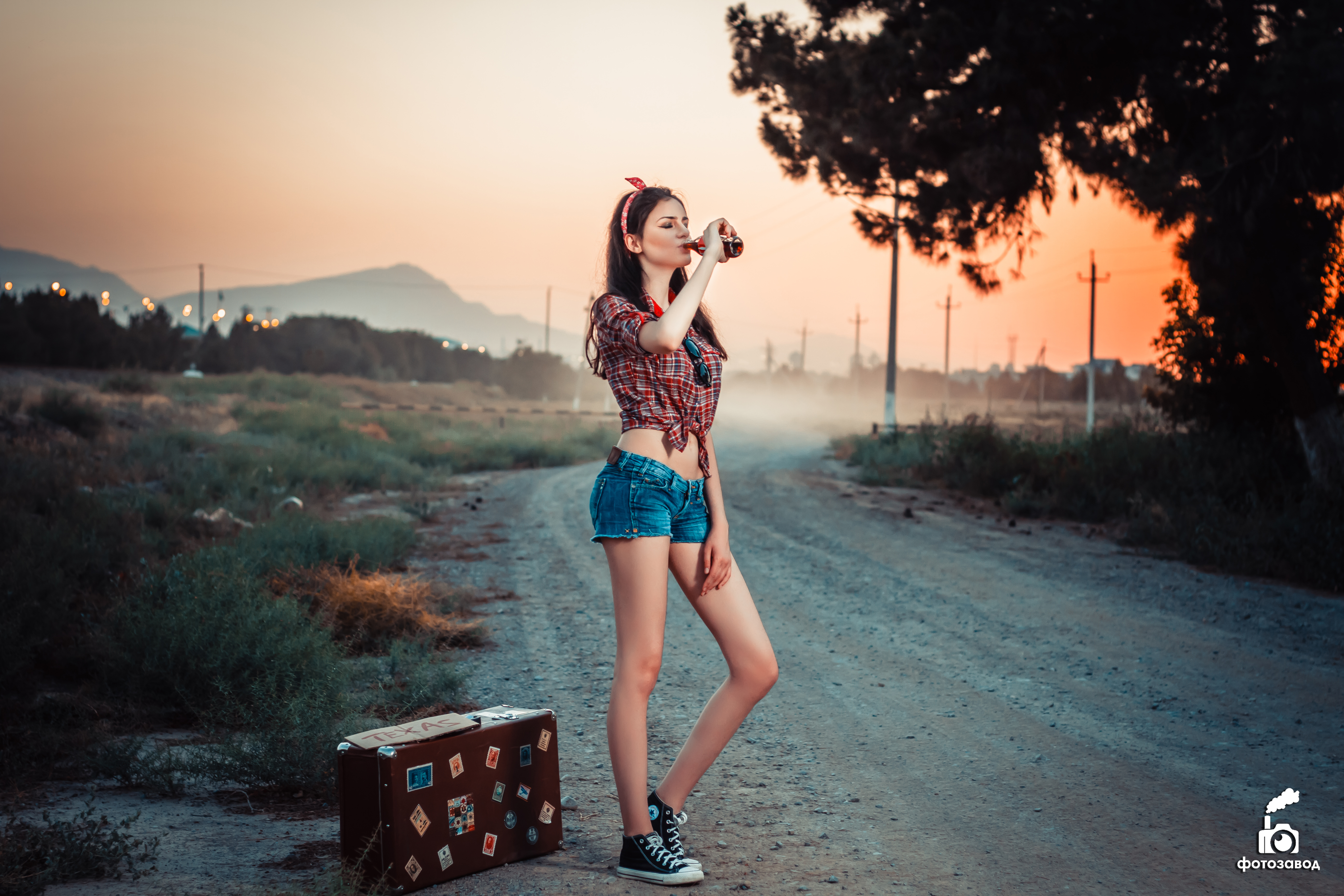 Babes In Jean Shorts