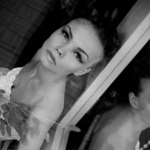 ФОТОПРОЕКТ "FASHION WEDDING " создан в творческом союзе с ярким, талантливым фотографом Яной Стриж и замечательным парикмахером - стилистом, моей ученицей Марией Король. Спасибо Яне и Марии - они прекрасные профессионалы!

Визажист - стилист Инна Пальчак
П