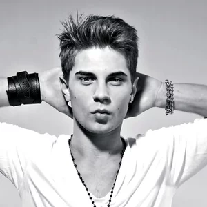 Vlad Truelove's photo