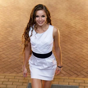 Julia Dmitrievna的照片