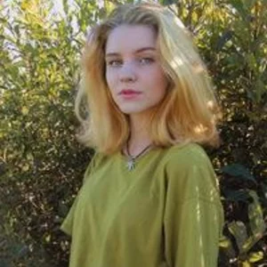Sofia Komarova picture