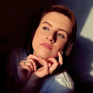 Anna Carinnaa's photo