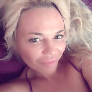 Yulia Adamova picture