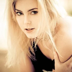 Olya Lukisha's photo