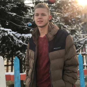 Олег Хомяк