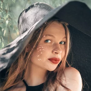 Ksenia Maksakova picture