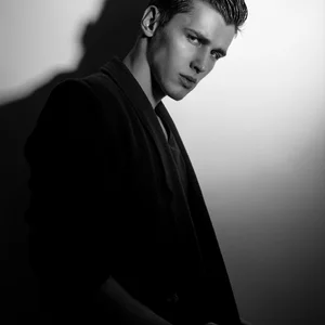 Maksim Makovetskiy的照片