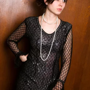 модель,  гламур,  девушка,  красивая,  молодая,  мода,  стиль,  Fashion,  Woman,  Female,  Adult,  нежность,  макияж,  Make Up,  портрет,  фото,  портфолио,  макияж,  прическа,  настроение,  улыбка,  ожидание,  взгляд,  печаль,  настроение,  сидит,  поза,  волосы,  бизнес леди,  леди, 