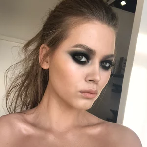 Kristina Nevskaa的照片
