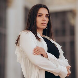 Lesa Nazarova picture