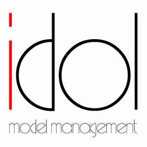 Логотип Idol Model Management