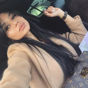 Emma Mur picture