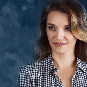 Headshot, model: Albina Simonova