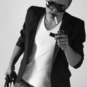 Artem Korotkov的照片