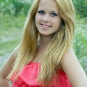 Діана Dina Снігур
