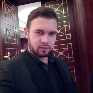 Юрий Адамов