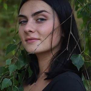 Alyona Nabok picture