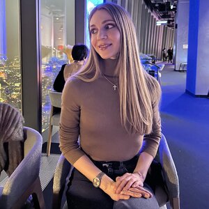 Елена Б