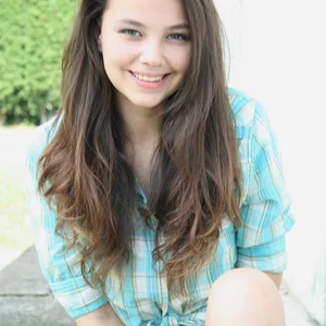 Alina Artemchuk picture