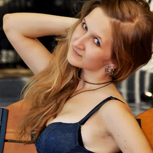 Lena Dotsenko的照片