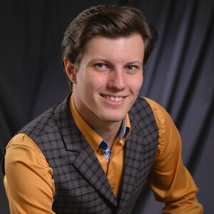 Виталий Маркс