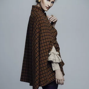 Photo - Роман Шмидт. Model - Викория Сапогова. Stylist - Зоя Просекова. Make-up & hair - я.