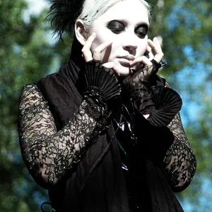 Our Lady of the Broken Hearts (с)