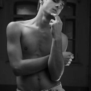 Aleksandr Besfamil'nyj's photo
