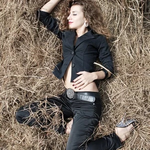 -NINA -的照片