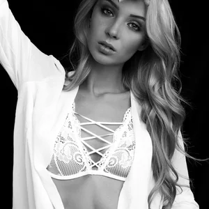 Jevelina Nemno's photo