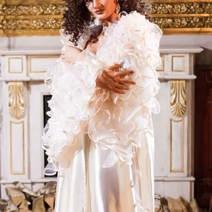 Певица Luise de L`Anvi