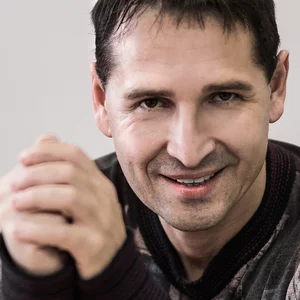 OLEG KARIN的照片