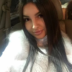 Vika Mayorova picture