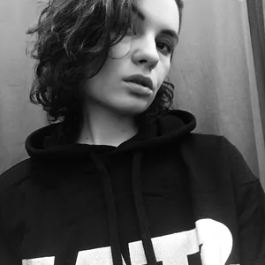 Yulia Si picture