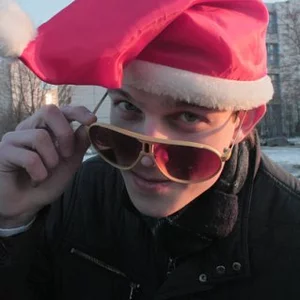 Дурачусь))))