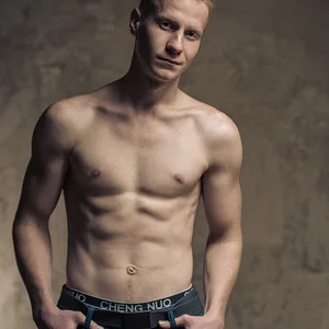 Fedor Tolkachev的照片