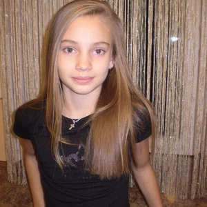 Aleksandra Ustymenko picture