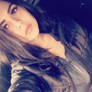 Alina Muzafarova picture