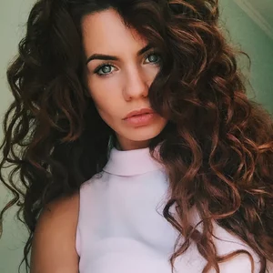 Alina Ugodnikova picture