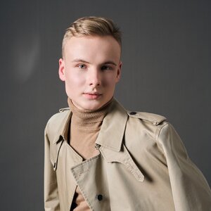 Михаил Иванов