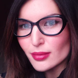 Elena Zheynova picture