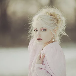 Тома Dove's photo