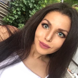 Elena Naapetan picture