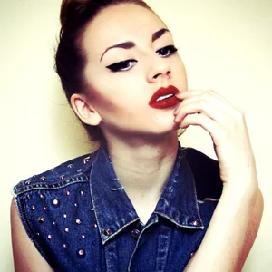 Julia Ovsienko's photo