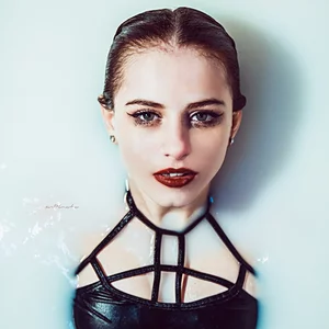 Polina Sersneva picture