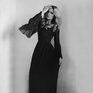 Jana Pavlichenko's photo