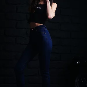 jozefina Leonova的照片