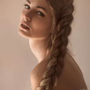 Hairstyle, Beauty, Long hair, Chin, Lip, Shoulder, Ringlet, Braid