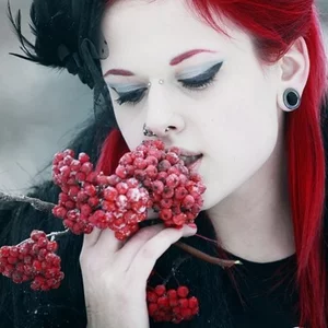 Ana Zombi's photo