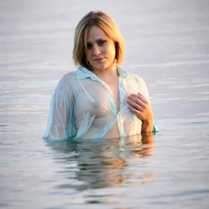 портрет,  ню,  море,  в воде